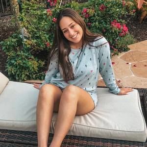 Meet your Posher, Alysha